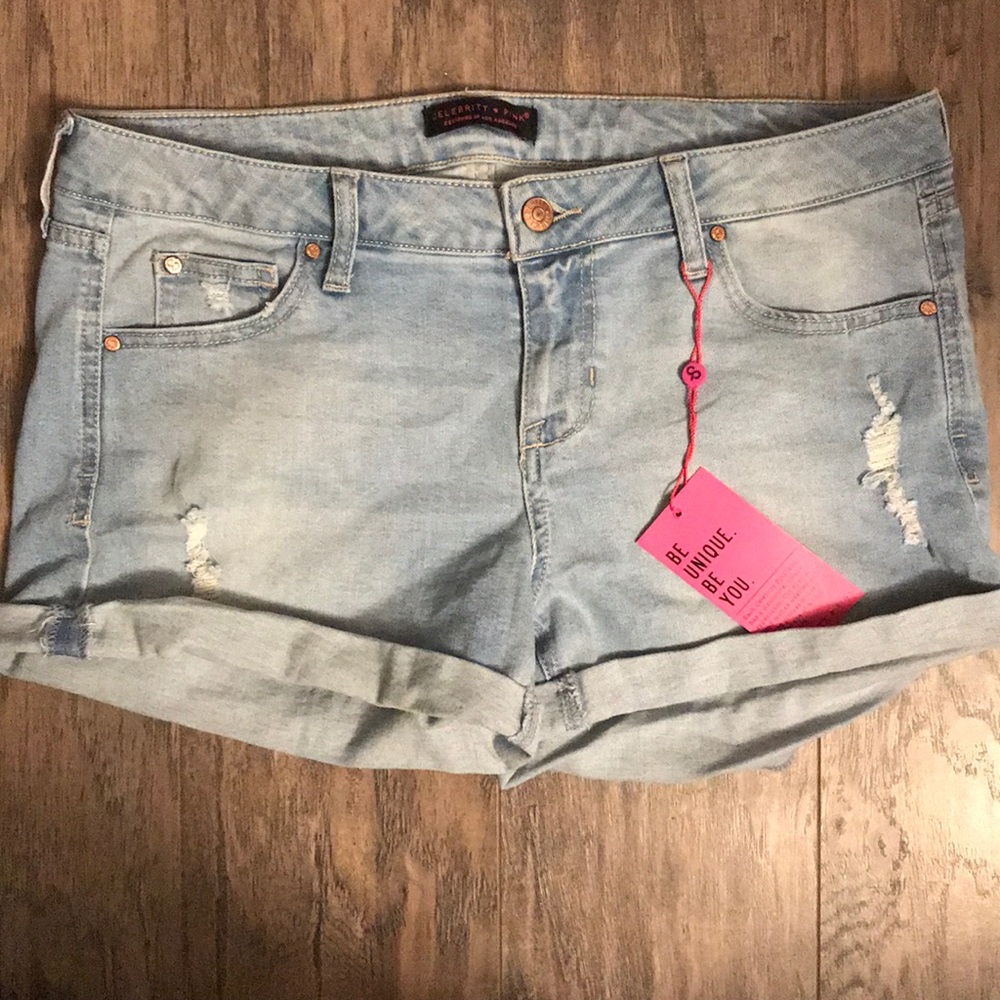 NWT women’s distressed shorts